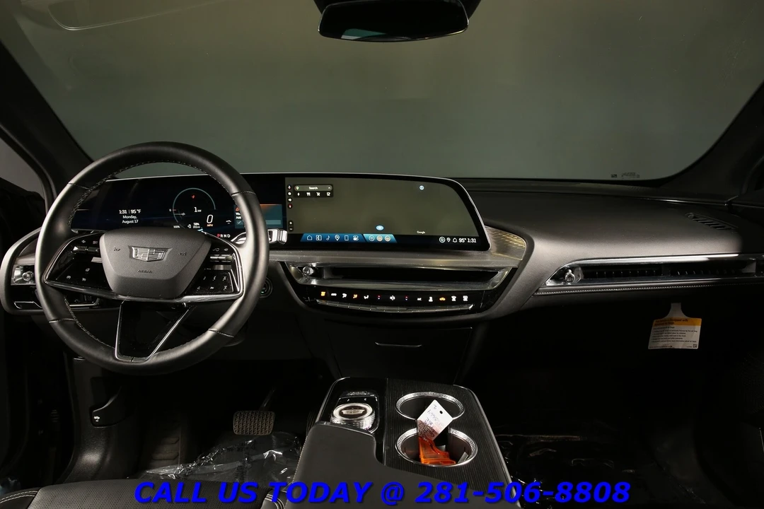 2024 Cadillac Lyriq - Image 3 of 24