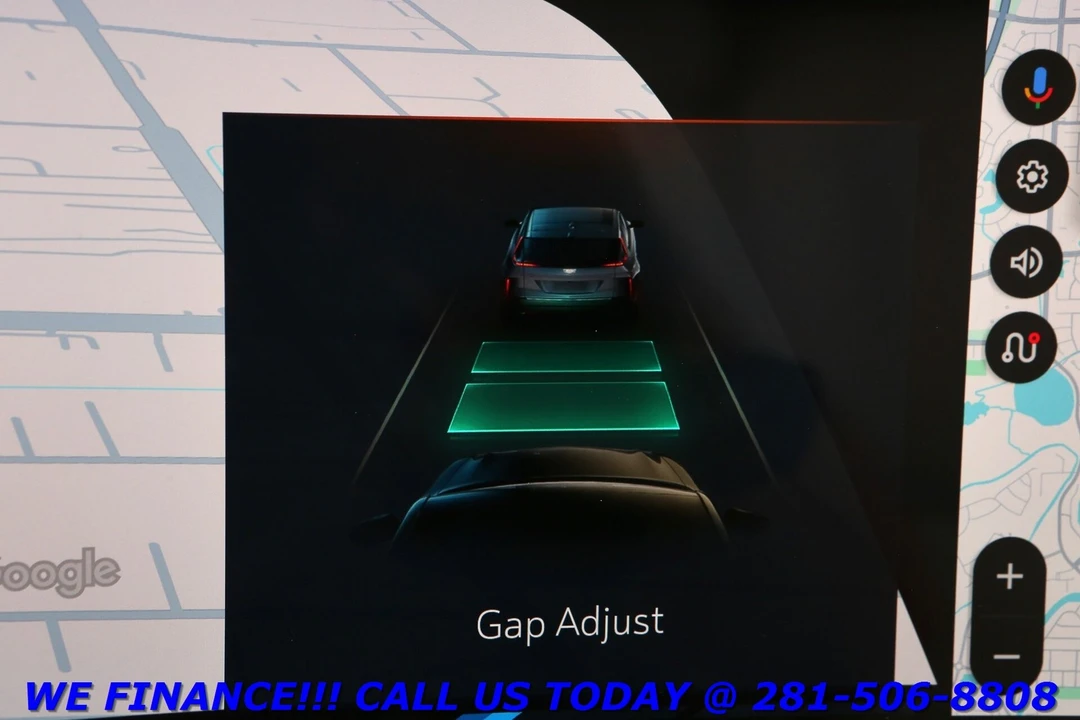 2024 Cadillac Lyriq - Image 17 of 21