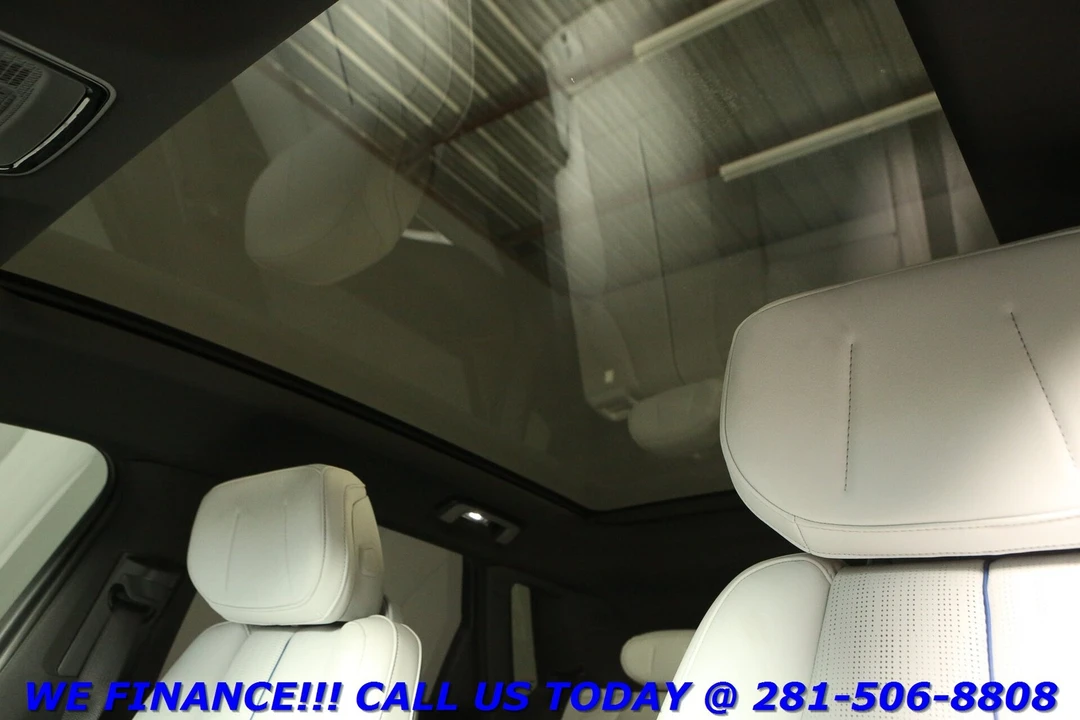 2024 Cadillac Lyriq - Image 11 of 21