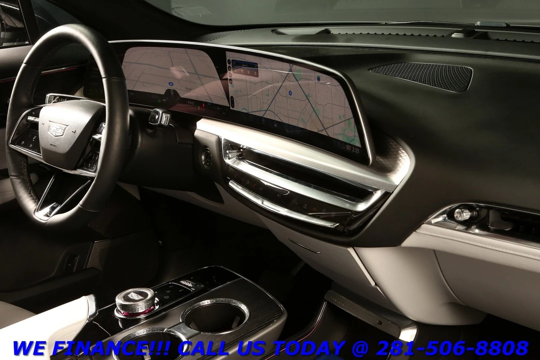 2024 Cadillac Lyriq - Image 20 of 21