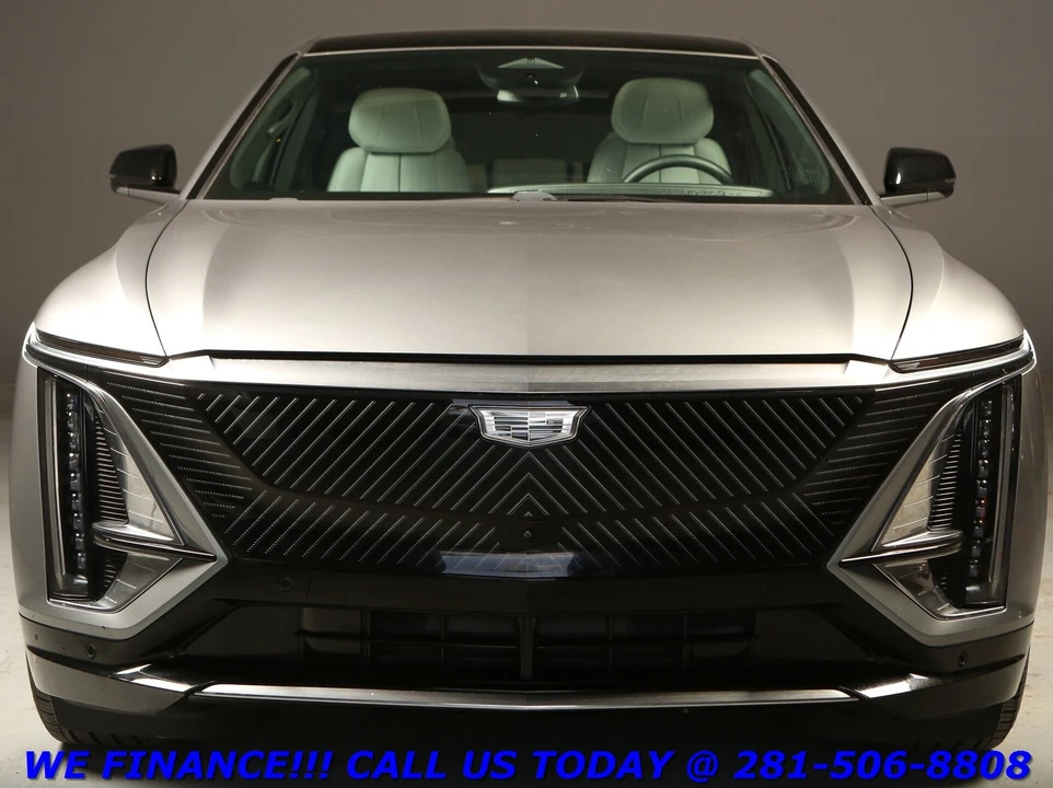 2024 Cadillac Lyriq - Image 8 of 21