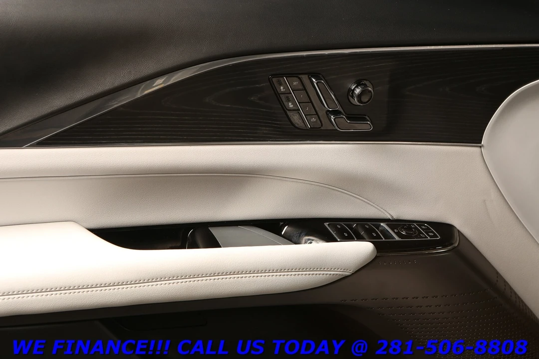 2024 Cadillac Lyriq - Image 9 of 21