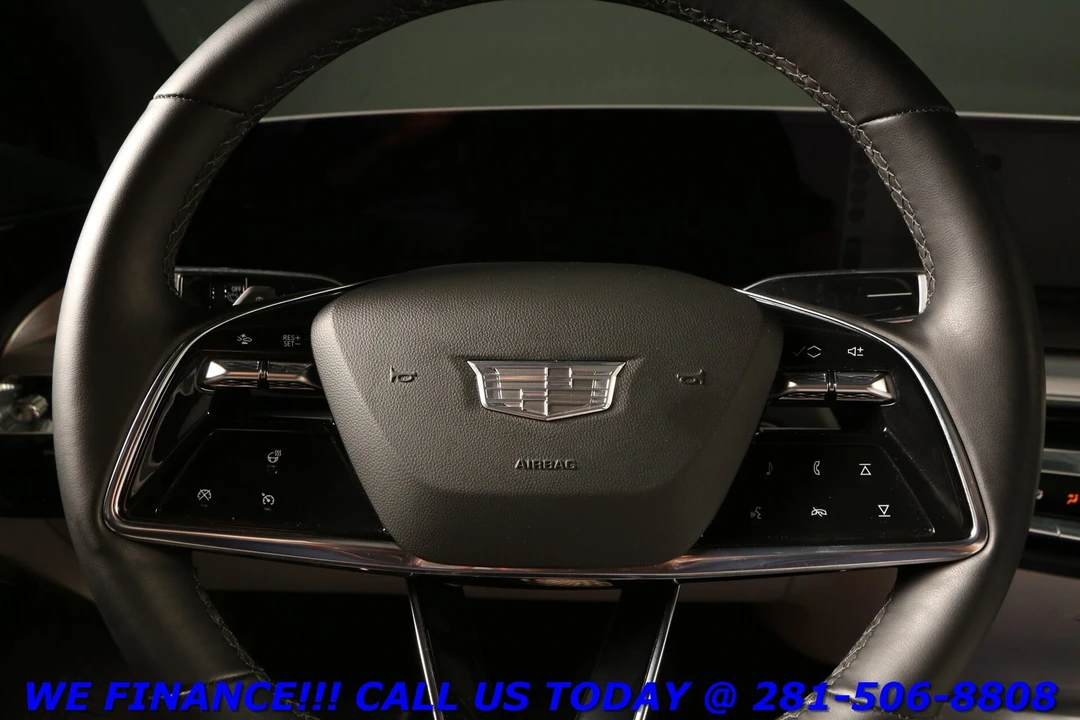 2024 Cadillac Lyriq - Image 14 of 21