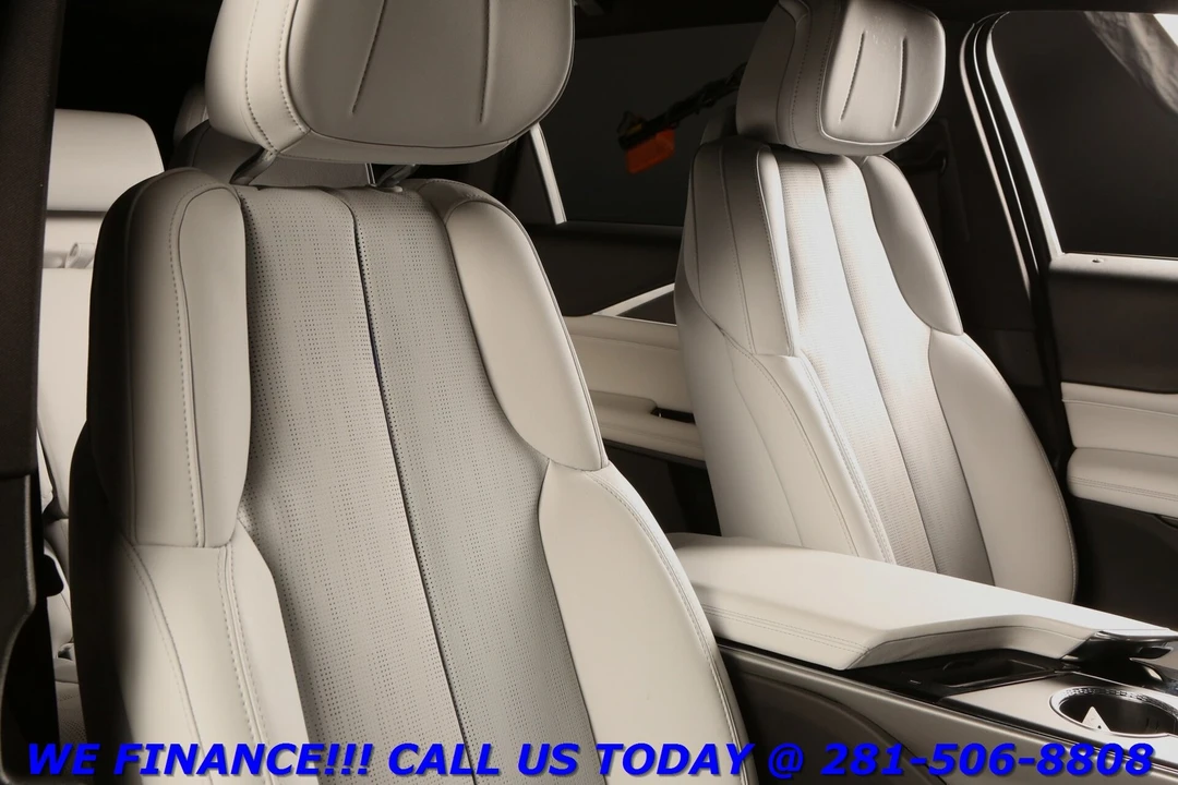 2024 Cadillac Lyriq - Image 21 of 21