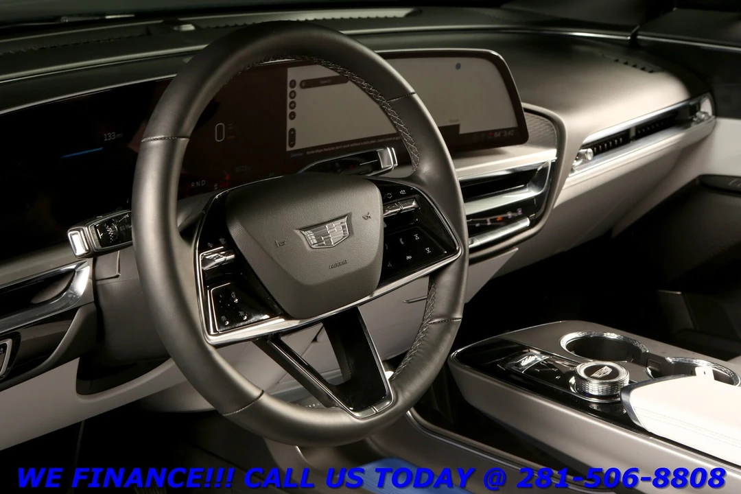 2024 Cadillac Lyriq - Image 10 of 21