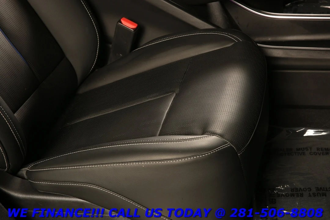 2024 Cadillac Lyriq - Image 23 of 24