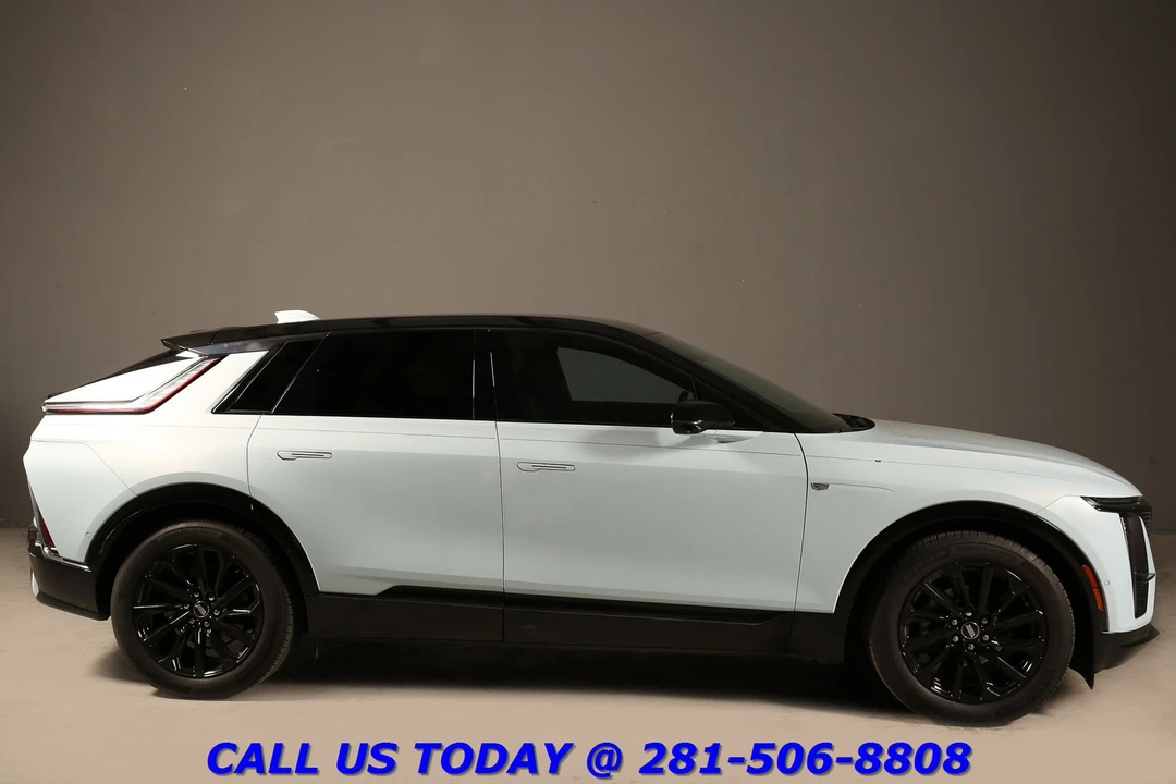 2024 Cadillac Lyriq - Image 8 of 24