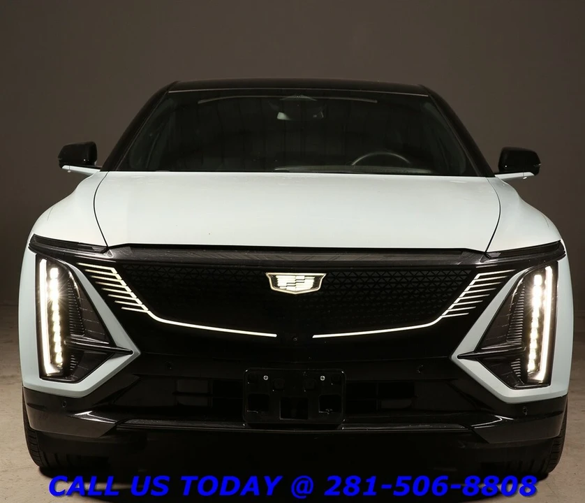 2024 Cadillac Lyriq - Image 10 of 24