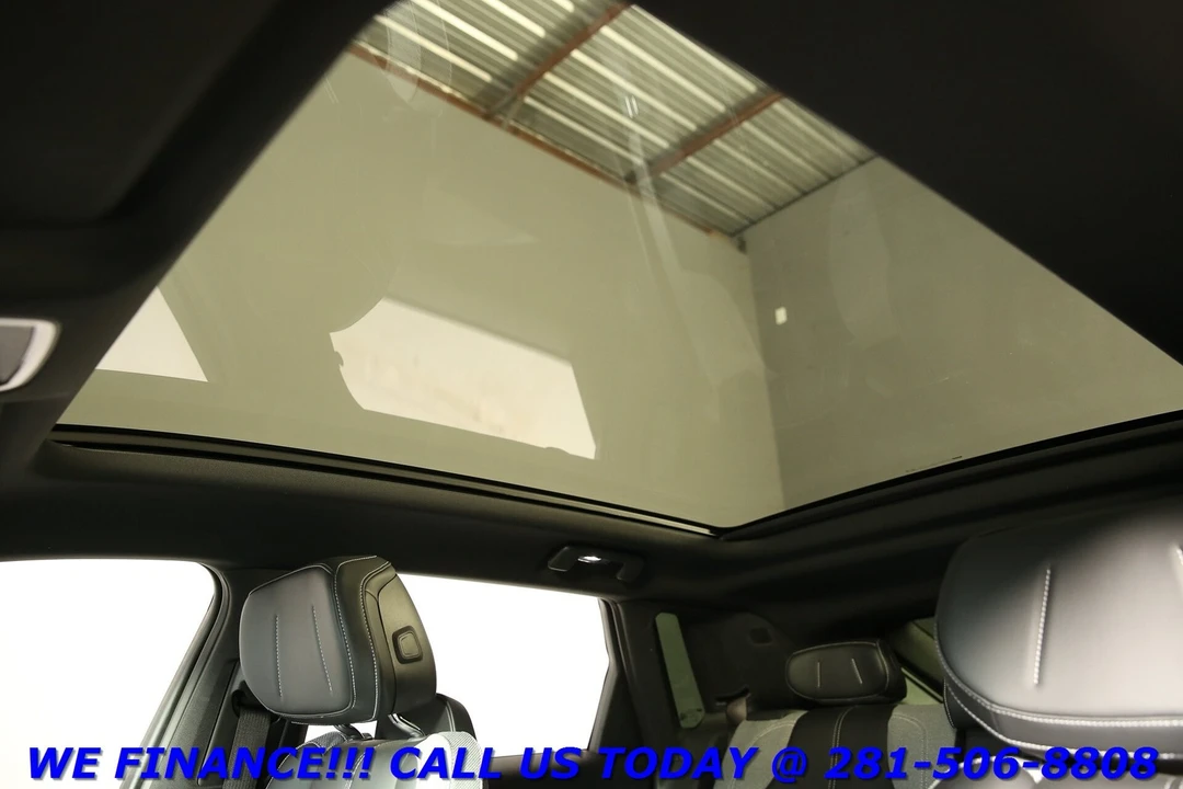 2024 Cadillac Lyriq - Image 11 of 21