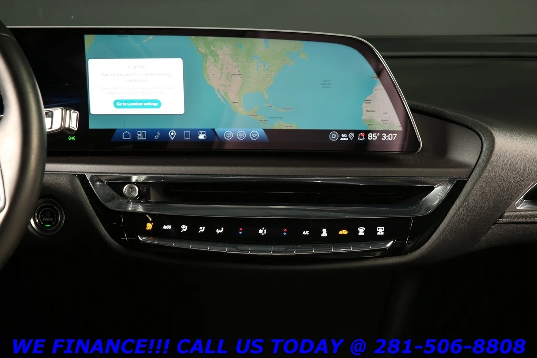 2024 Cadillac Lyriq - Image 17 of 21