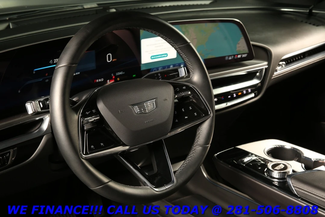 2024 Cadillac Lyriq - Image 10 of 21