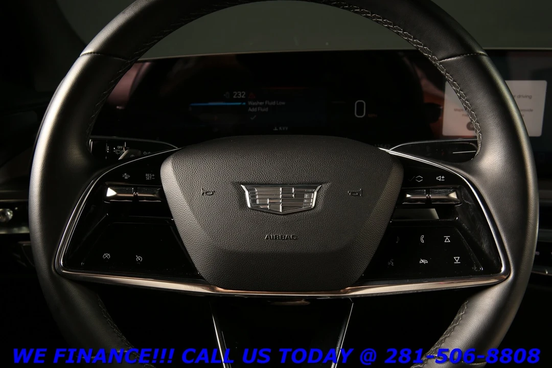 2024 Cadillac Lyriq - Image 14 of 21