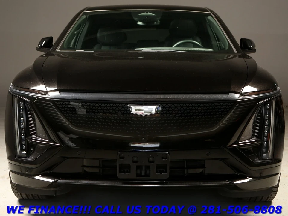 2024 Cadillac Lyriq - Image 8 of 21