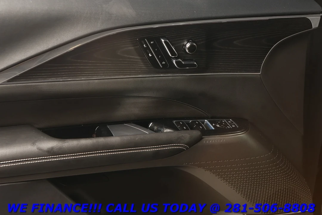 2024 Cadillac Lyriq - Image 9 of 21