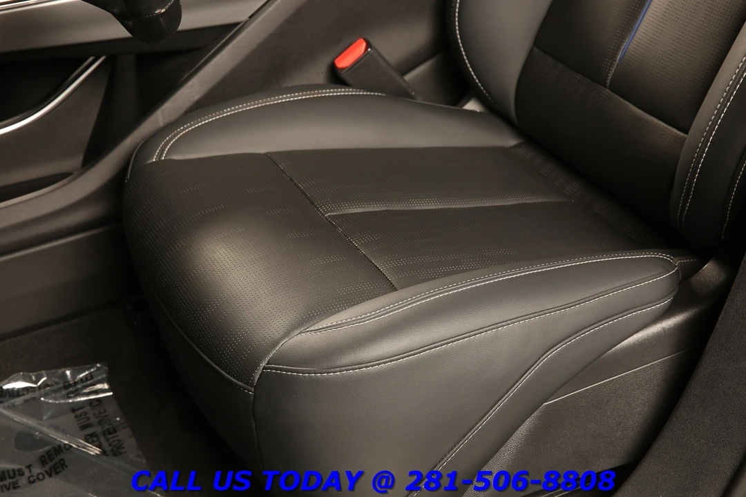 2024 Cadillac Lyriq - Image 14 of 24