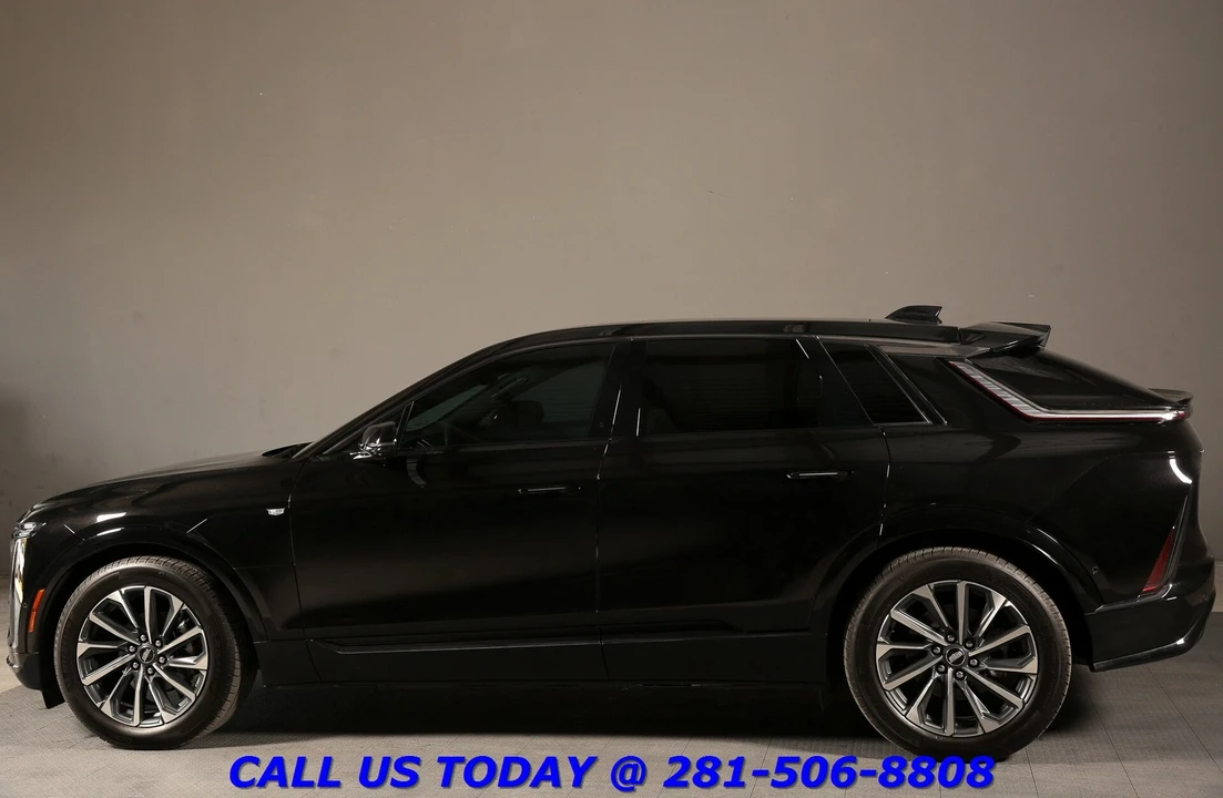 2024 Cadillac Lyriq - Image 4 of 24