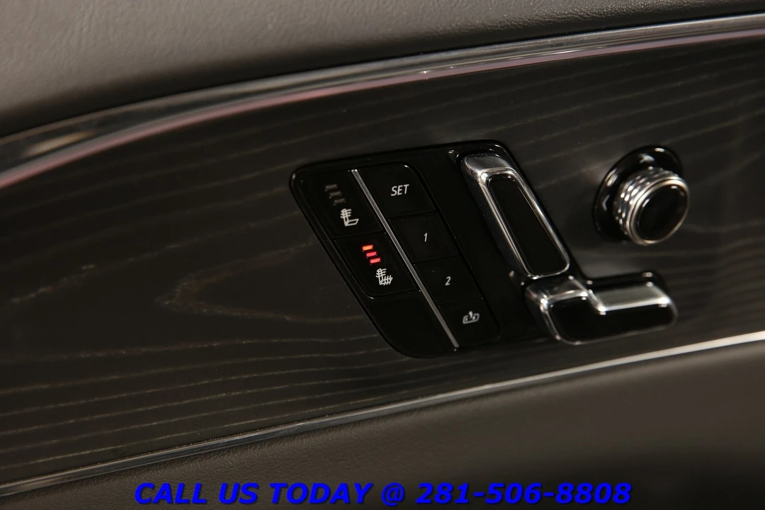 2024 Cadillac Lyriq - Image 9 of 24