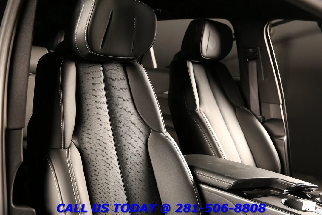 2024 Cadillac Lyriq - Image 20 of 24