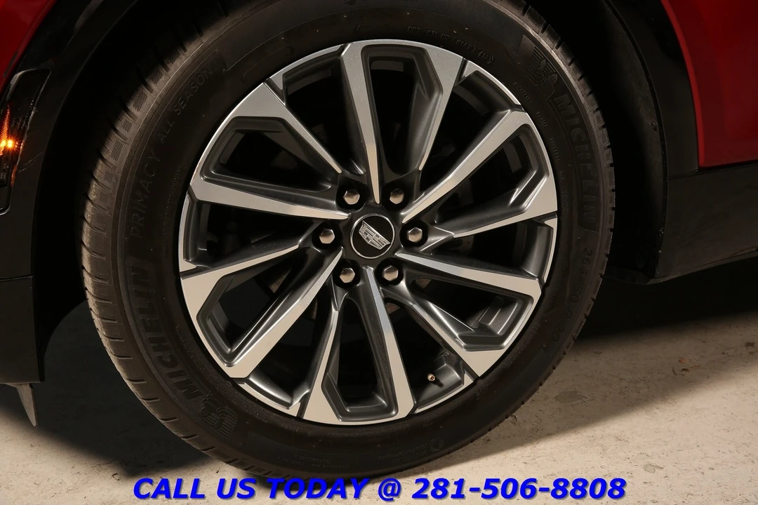 2024 Cadillac Lyriq - Image 23 of 24