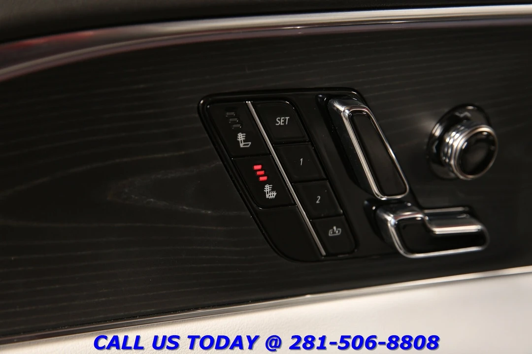 2024 Cadillac Lyriq - Image 9 of 24