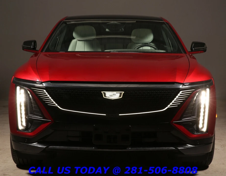 2024 Cadillac Lyriq - Image 8 of 24