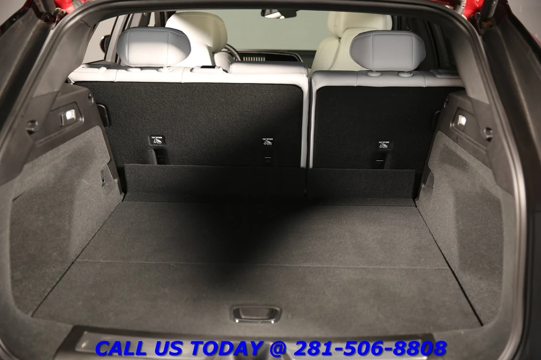 2024 Cadillac Lyriq - Image 24 of 24