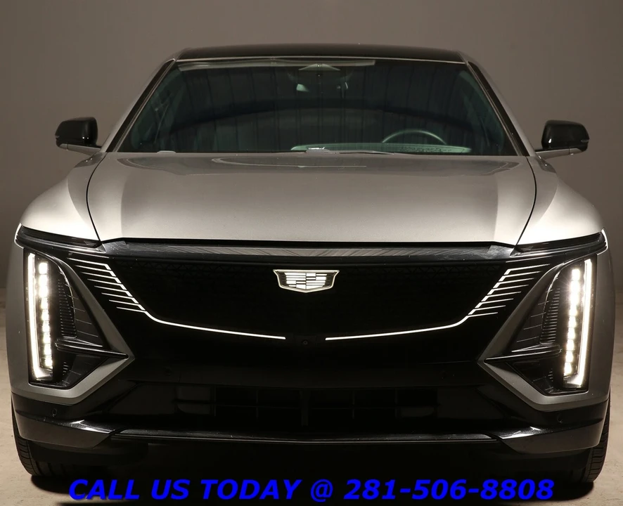 2024 Cadillac Lyriq - Image 8 of 24