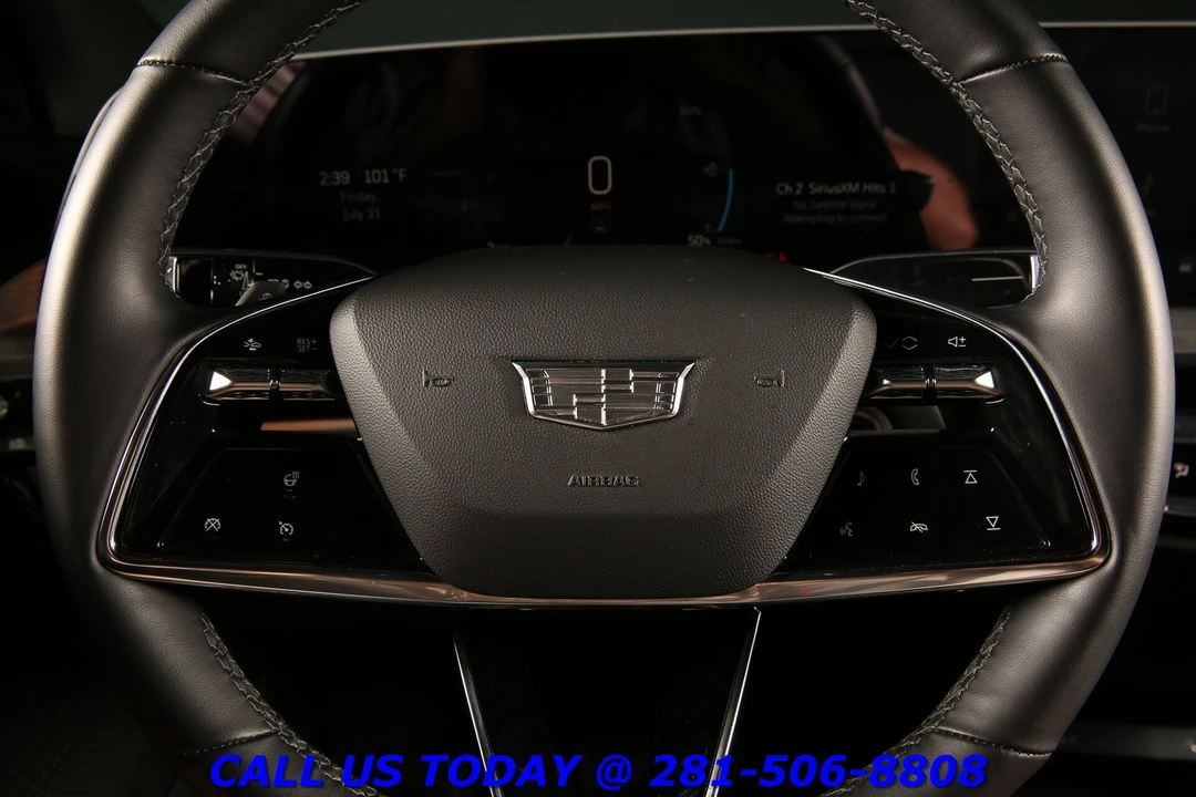 2024 Cadillac Lyriq - Image 14 of 24