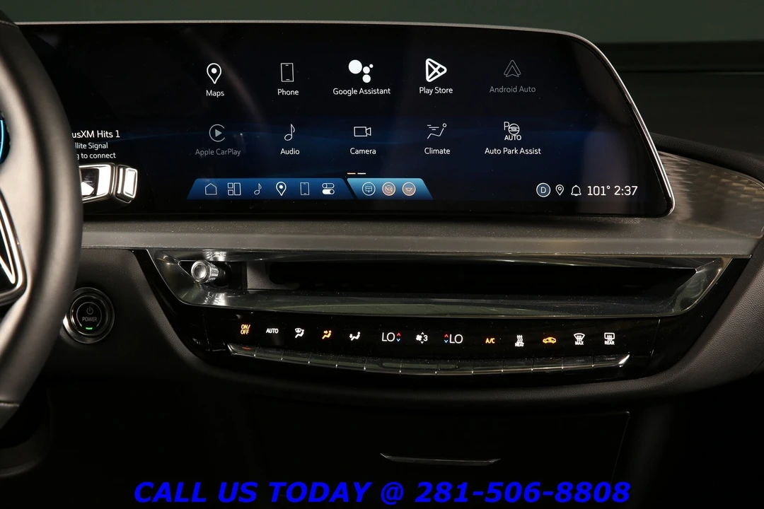 2024 Cadillac Lyriq - Image 17 of 24