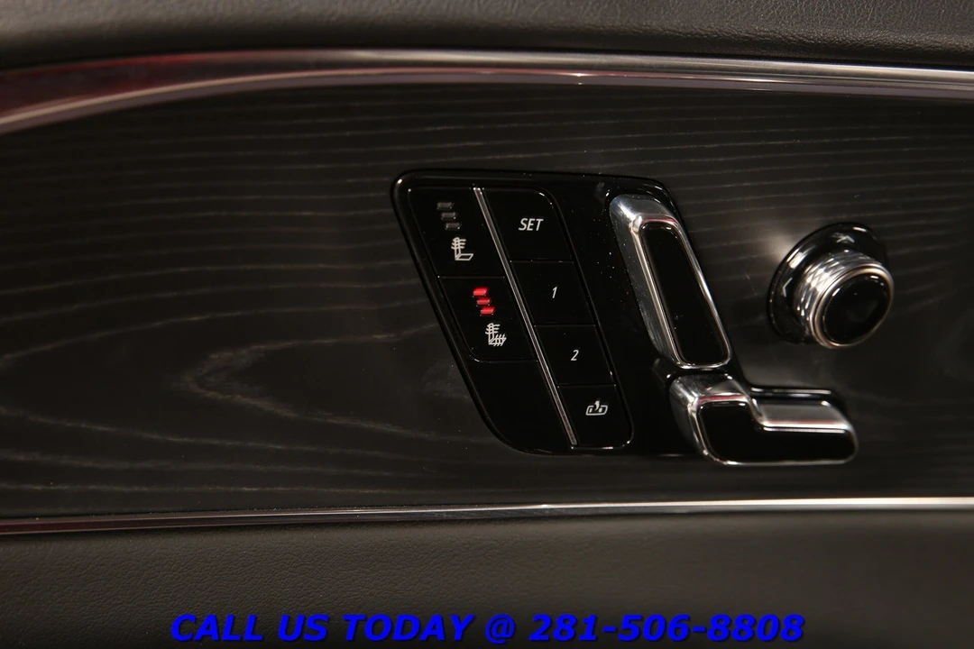 2024 Cadillac Lyriq - Image 9 of 24