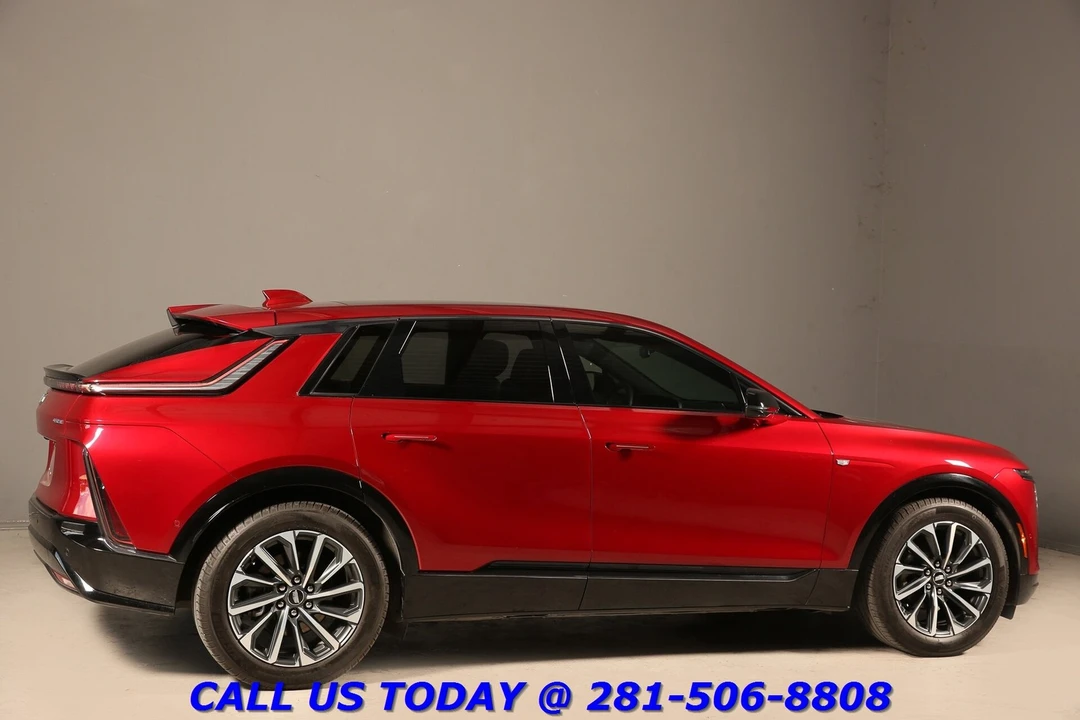 2024 Cadillac Lyriq - Image 6 of 24