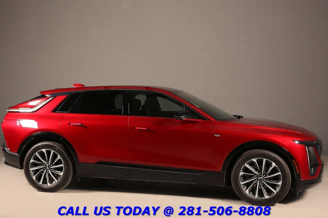 2024 Cadillac Lyriq - Image 7 of 24