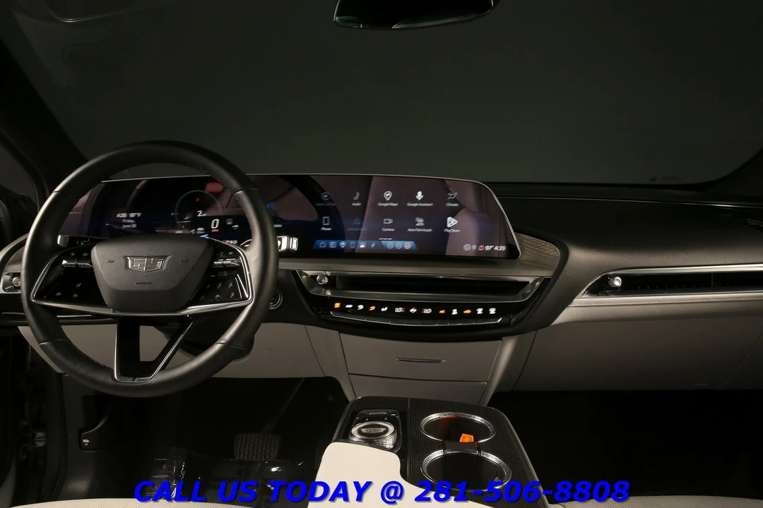 2024 Cadillac Lyriq - Image 3 of 24