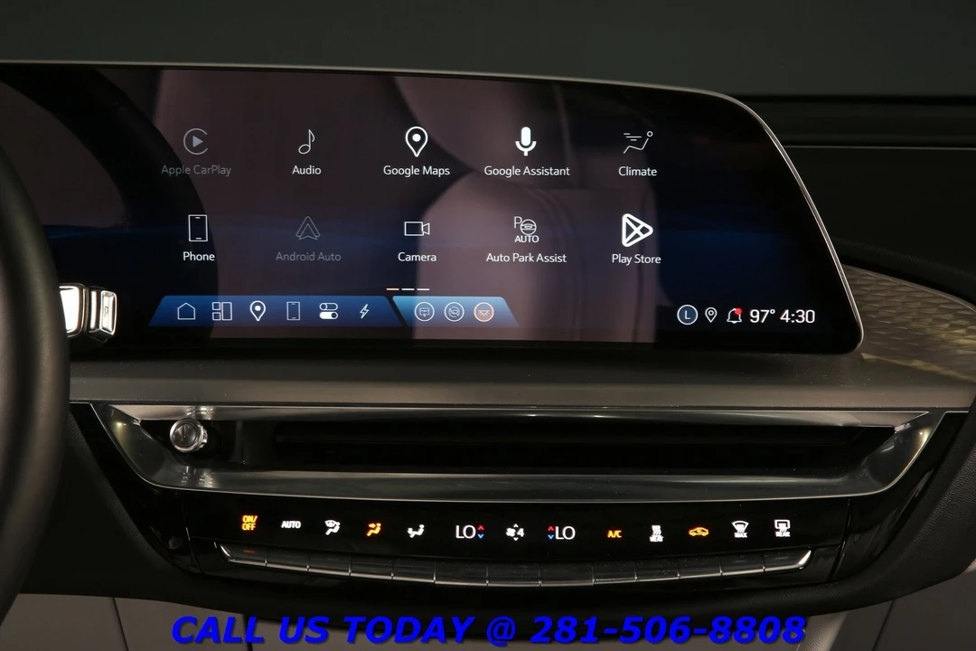 2024 Cadillac Lyriq - Image 16 of 24