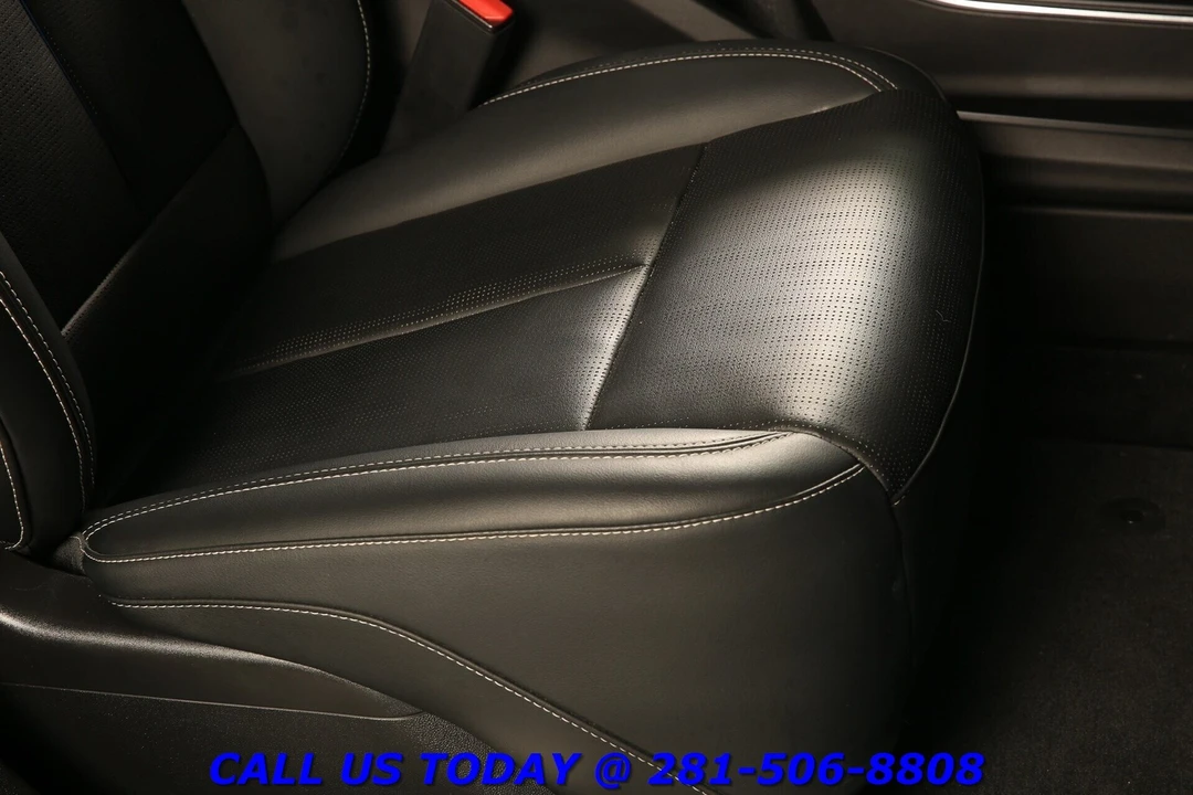 2024 Cadillac Lyriq - Image 21 of 24
