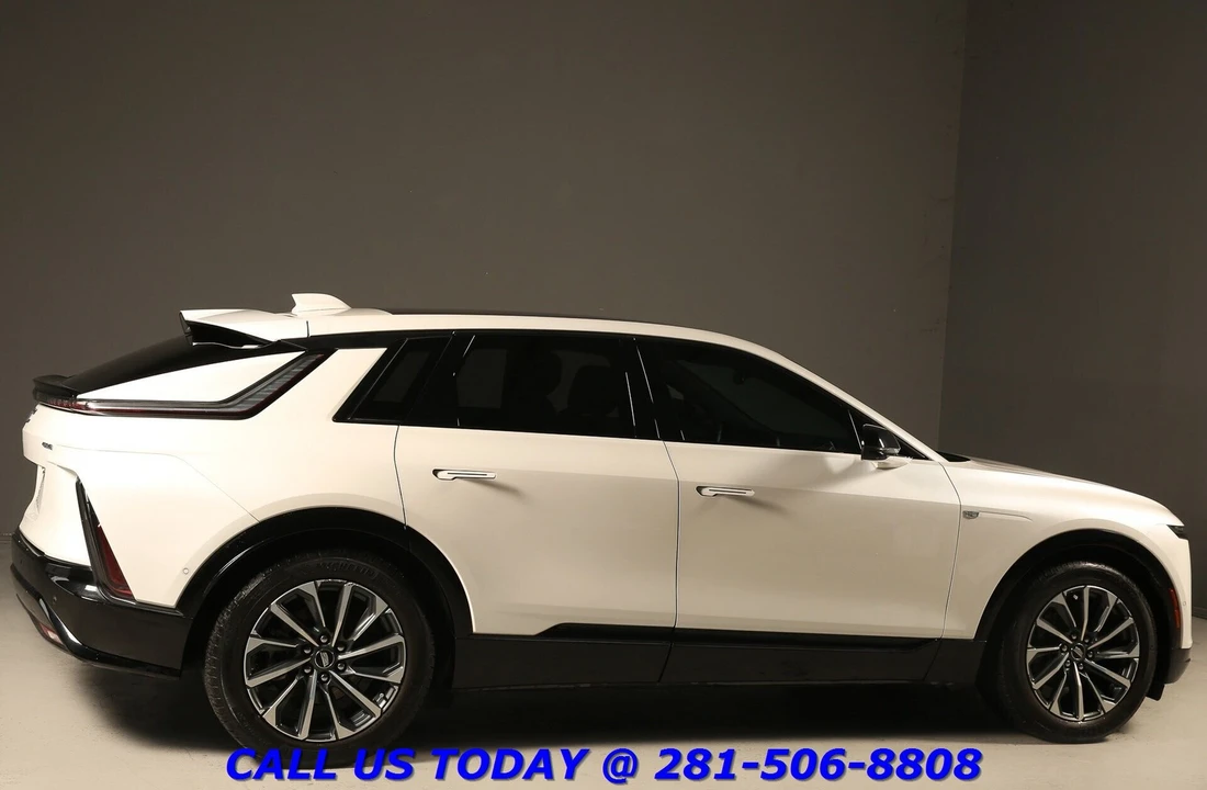 2024 Cadillac Lyriq - Image 6 of 24