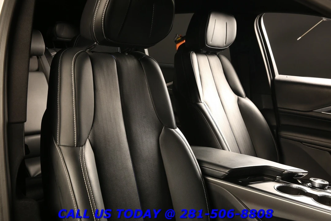 2024 Cadillac Lyriq - Image 20 of 24