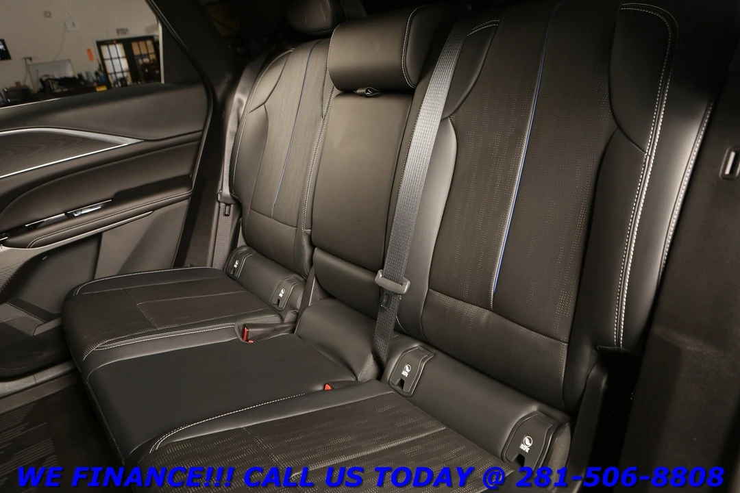 2024 Cadillac Lyriq - Image 21 of 21