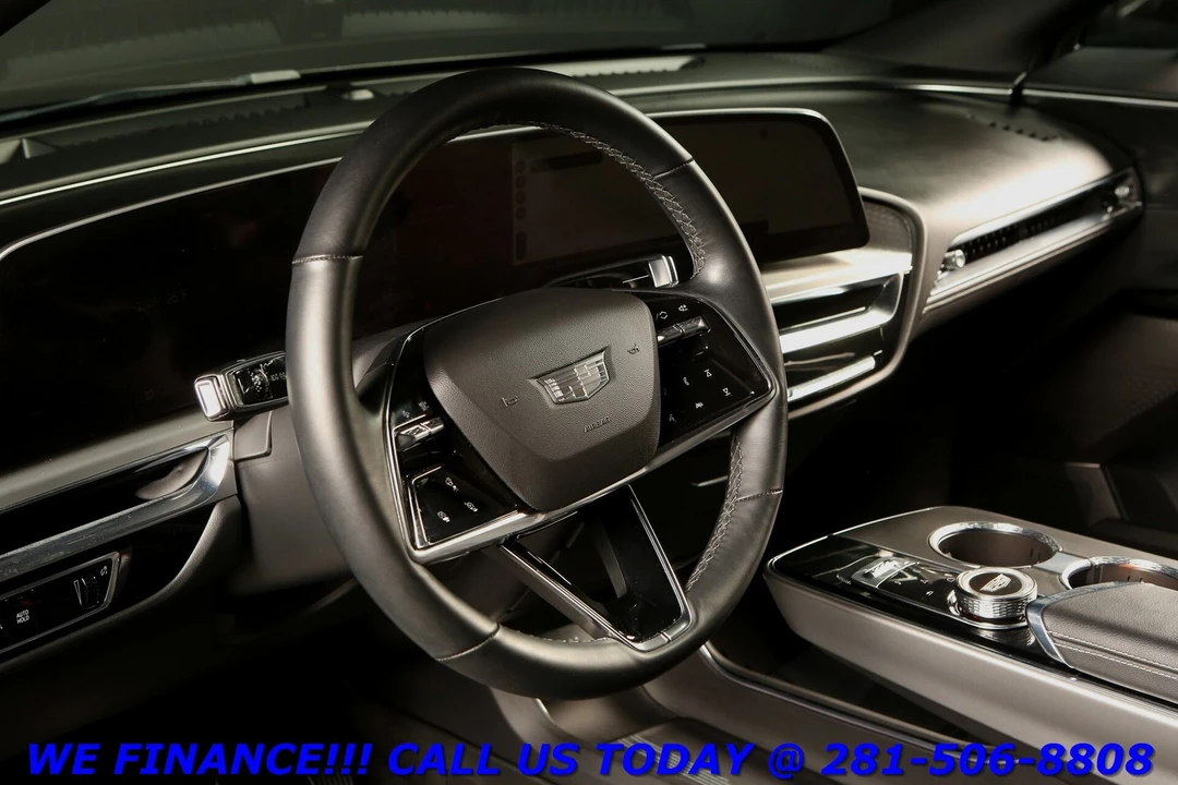 2024 Cadillac Lyriq - Image 10 of 21