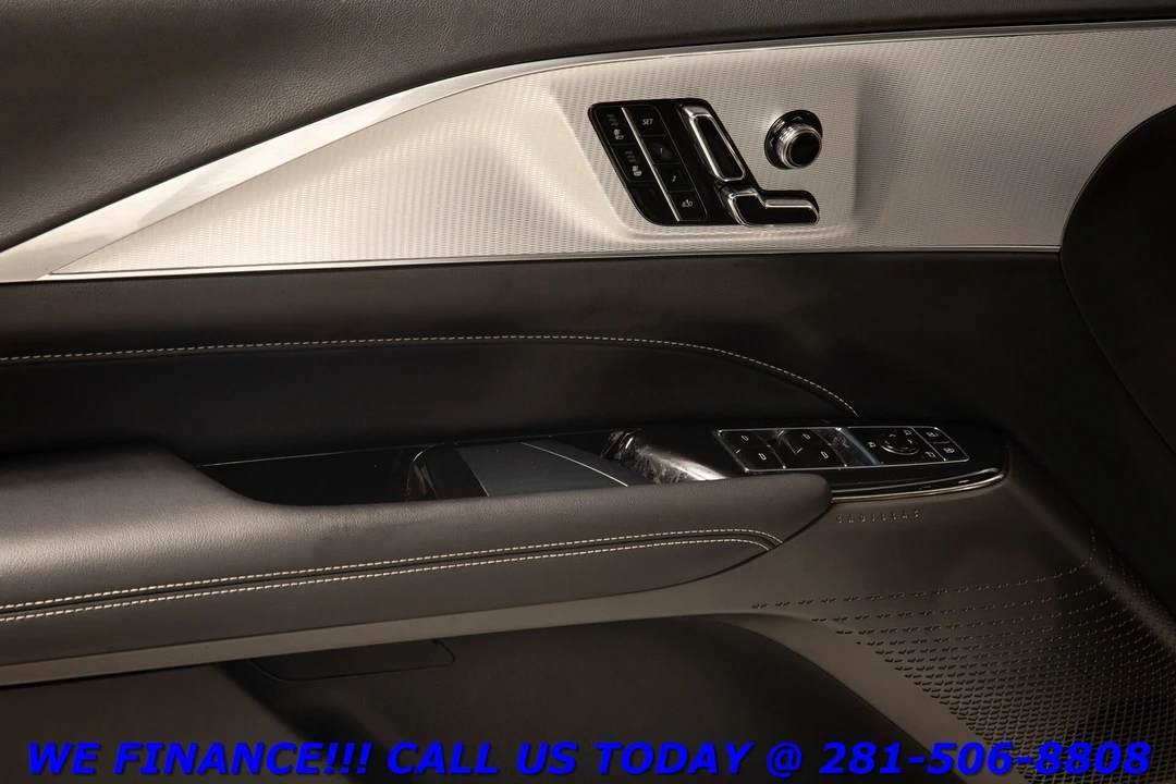 2024 Cadillac Lyriq - Image 9 of 21