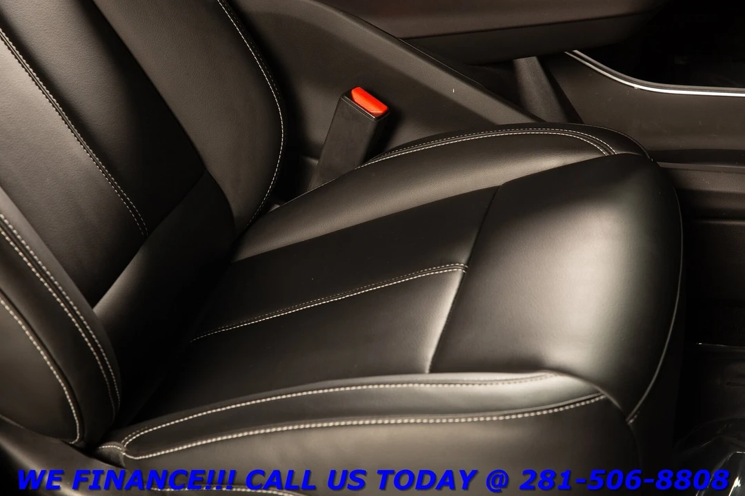 2024 Cadillac Lyriq - Image 20 of 21