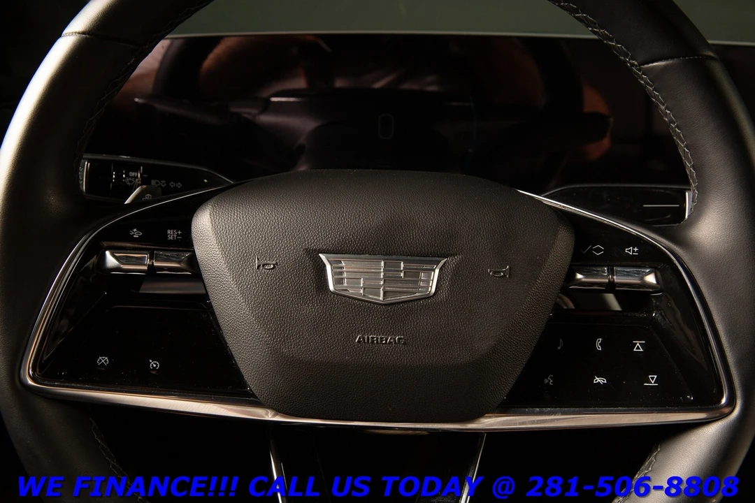 2024 Cadillac Lyriq - Image 14 of 21