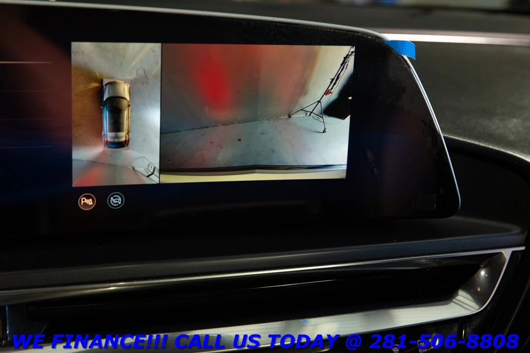 2024 Cadillac Lyriq - Image 17 of 21
