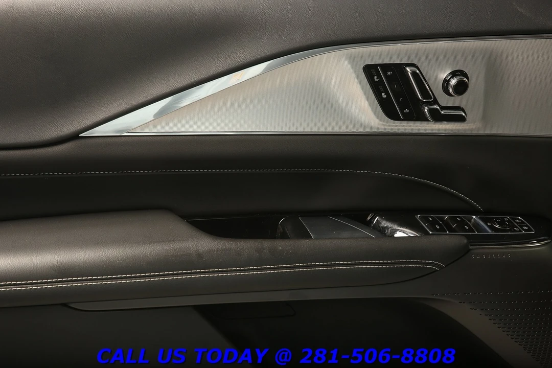 2024 Cadillac Lyriq - Image 9 of 24