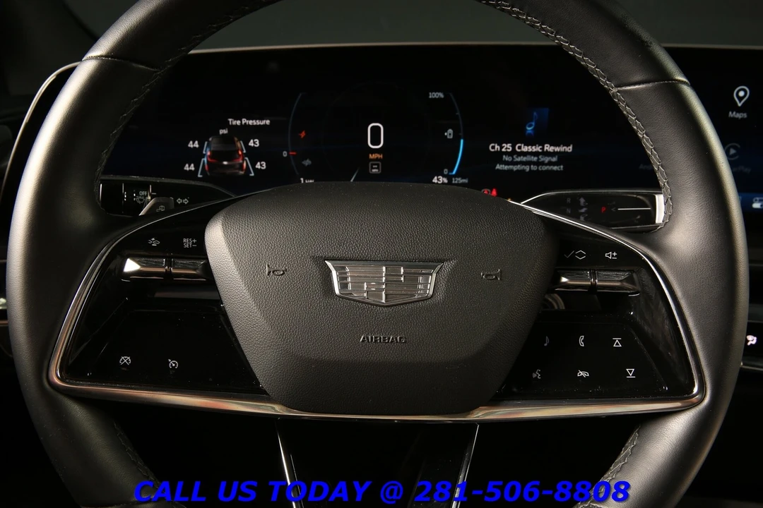 2024 Cadillac Lyriq - Image 15 of 24