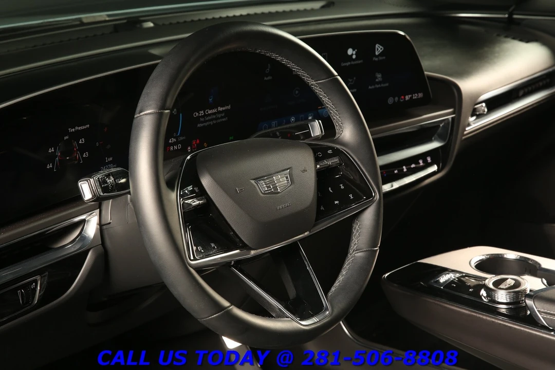 2024 Cadillac Lyriq - Image 11 of 24