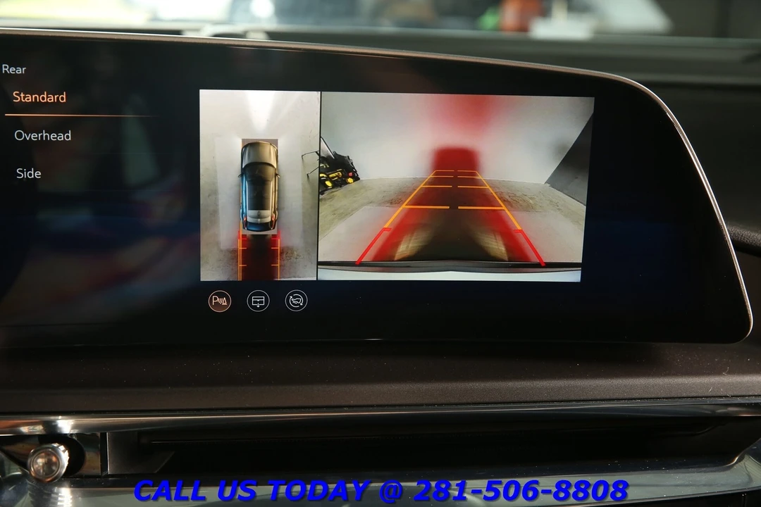 2024 Cadillac Lyriq - Image 19 of 24