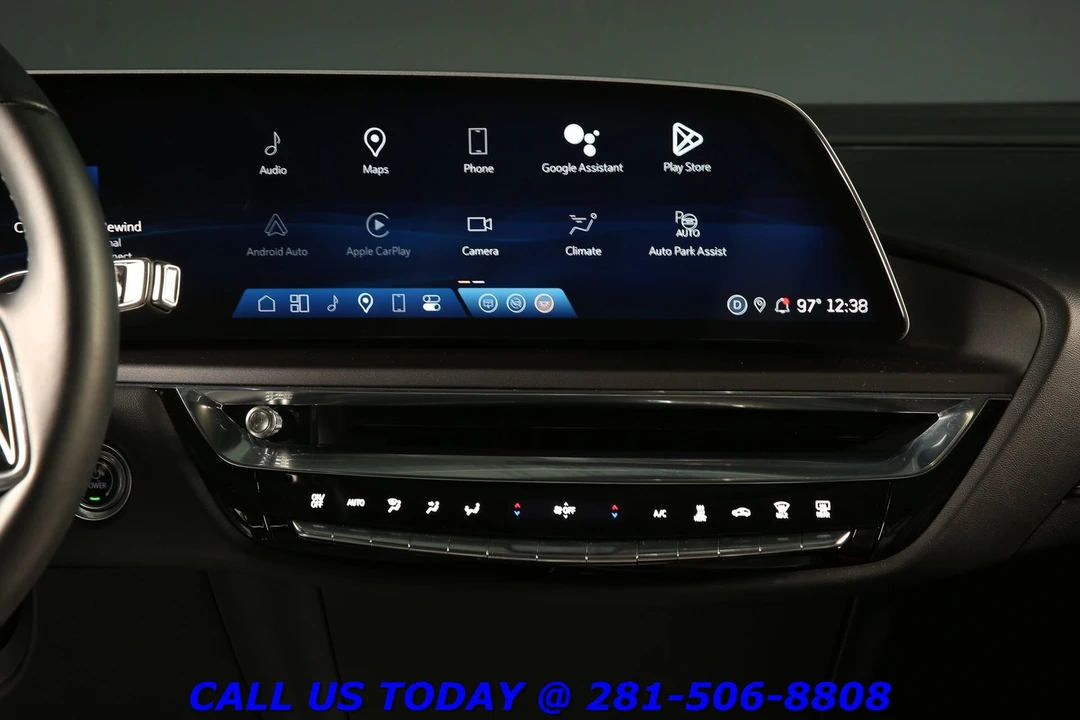 2024 Cadillac Lyriq - Image 18 of 24