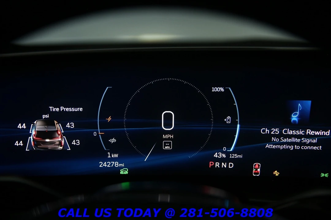 2024 Cadillac Lyriq - Image 16 of 24