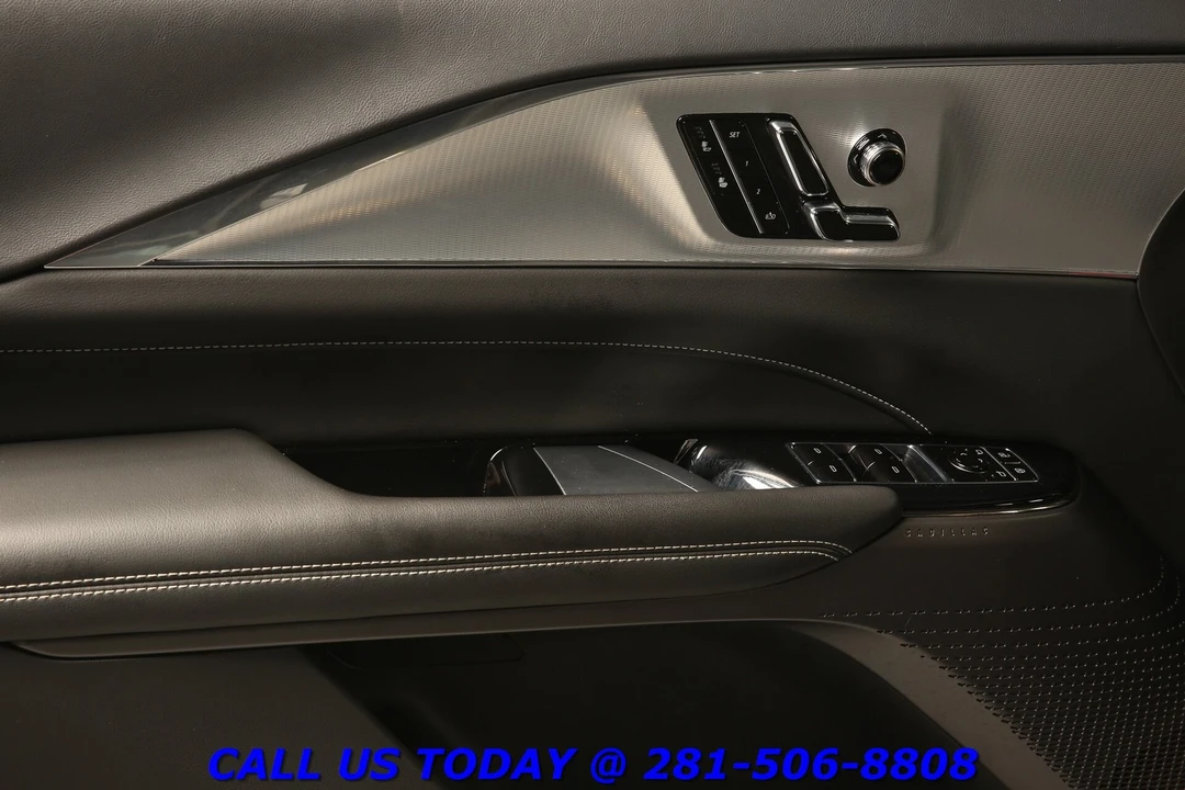 2024 Cadillac Lyriq - Image 9 of 24